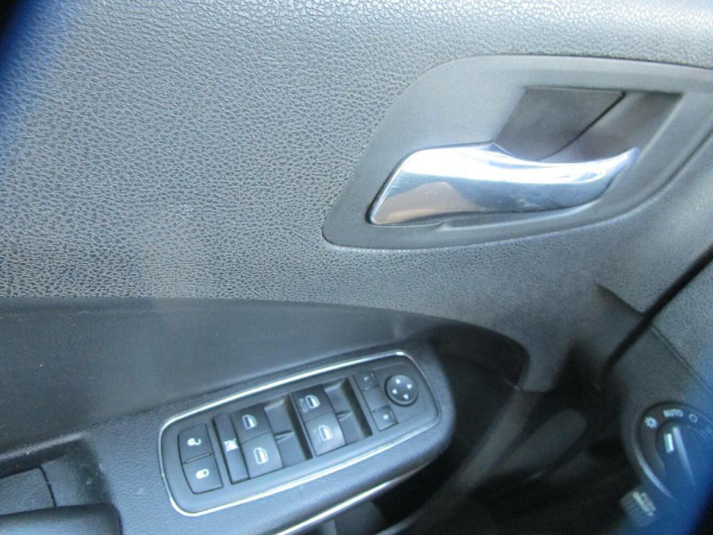 2013 Dodge Charger Image 11