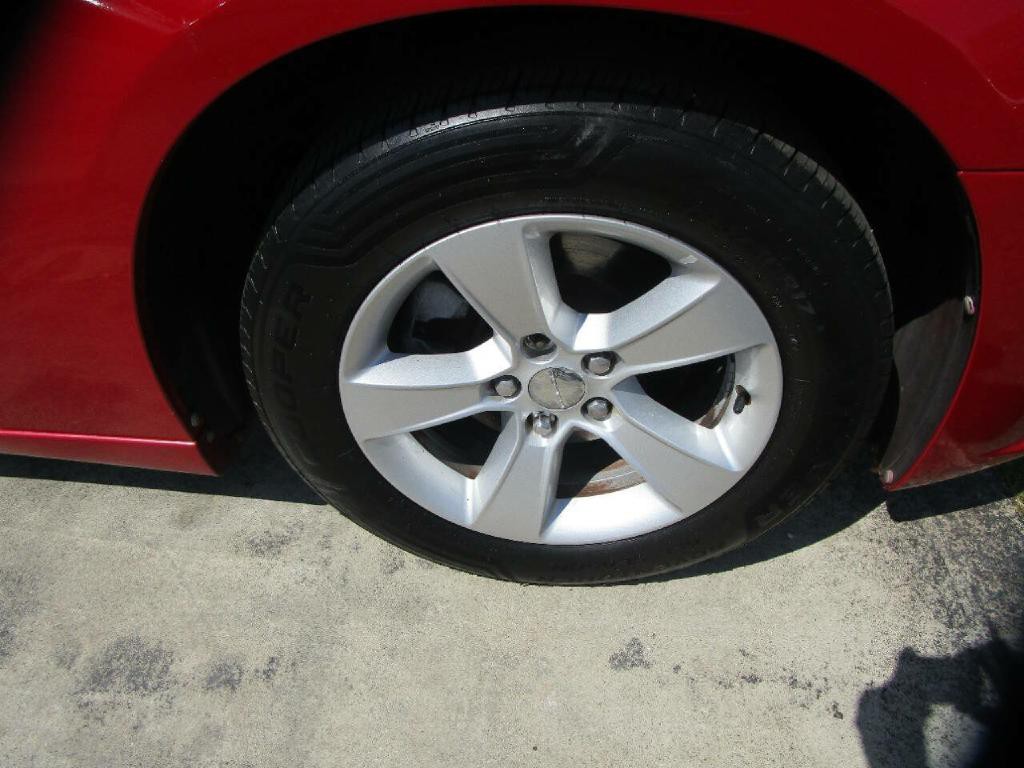 2013 Dodge Charger Image 21