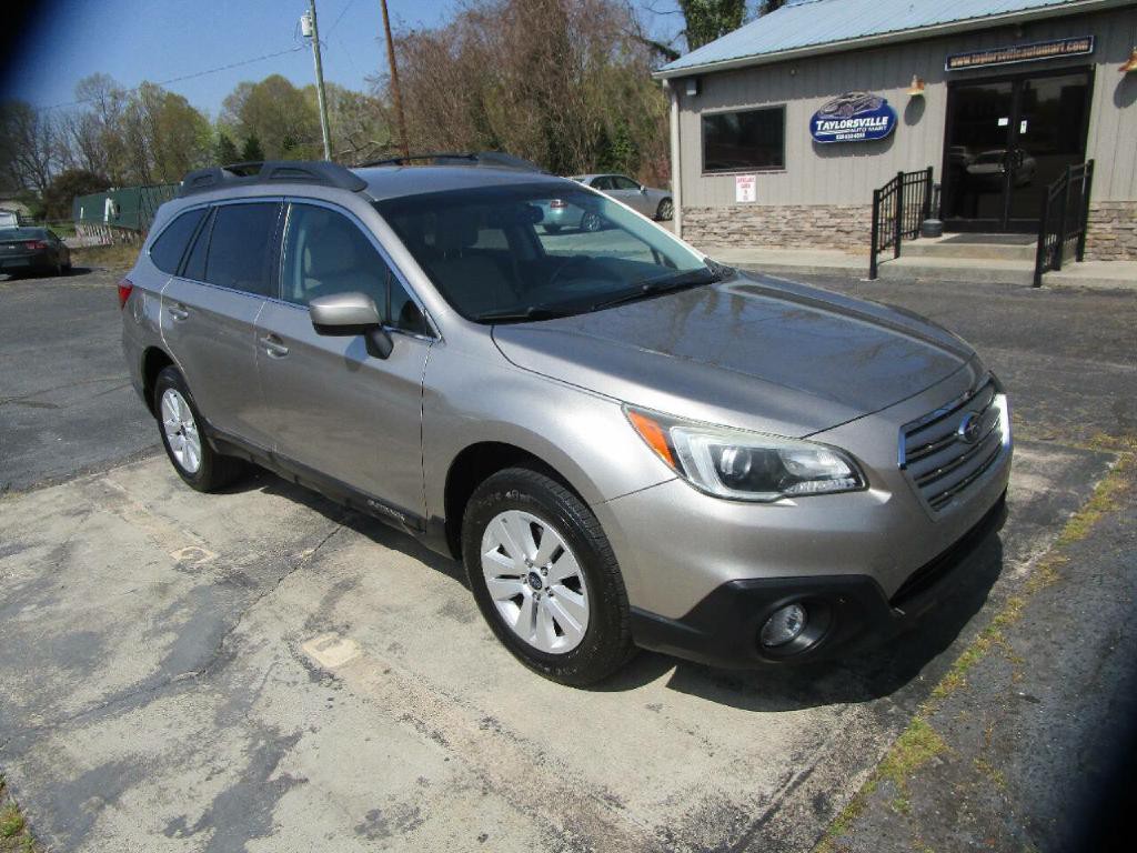 2015 Subaru Outback Image 2