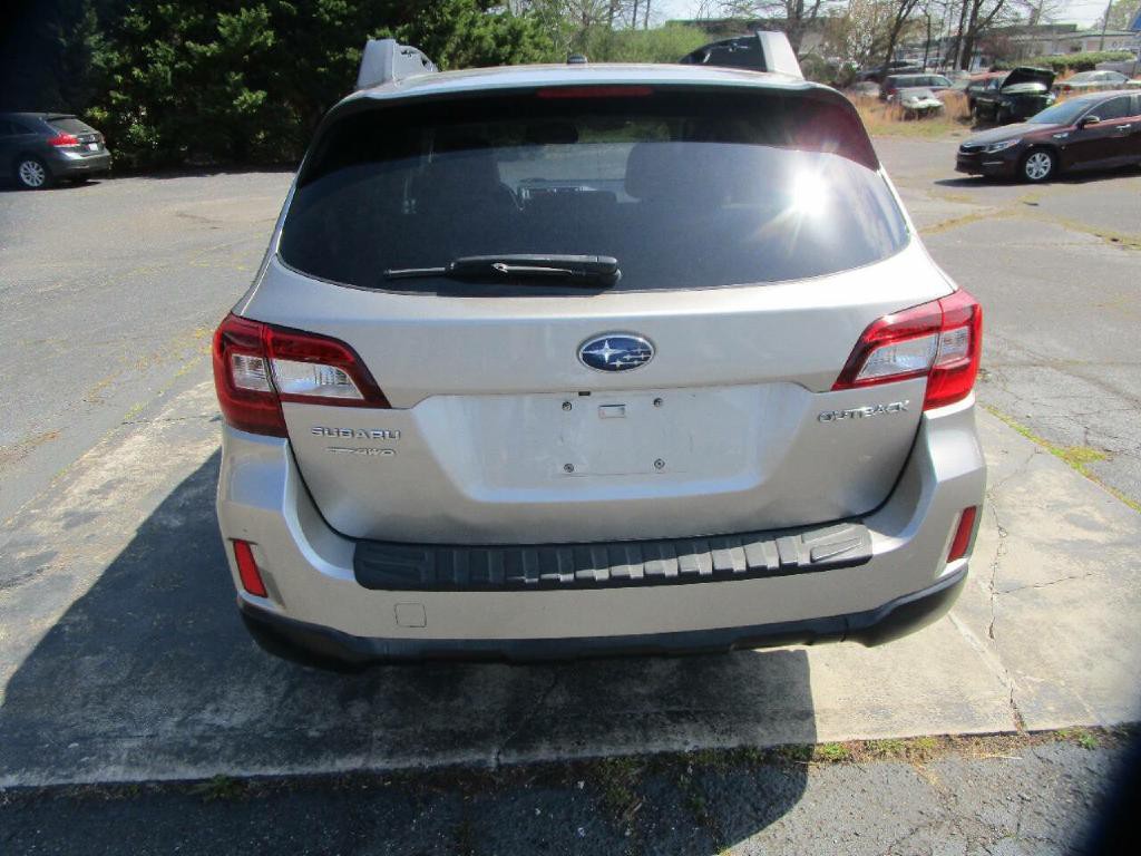 2015 Subaru Outback Image 7