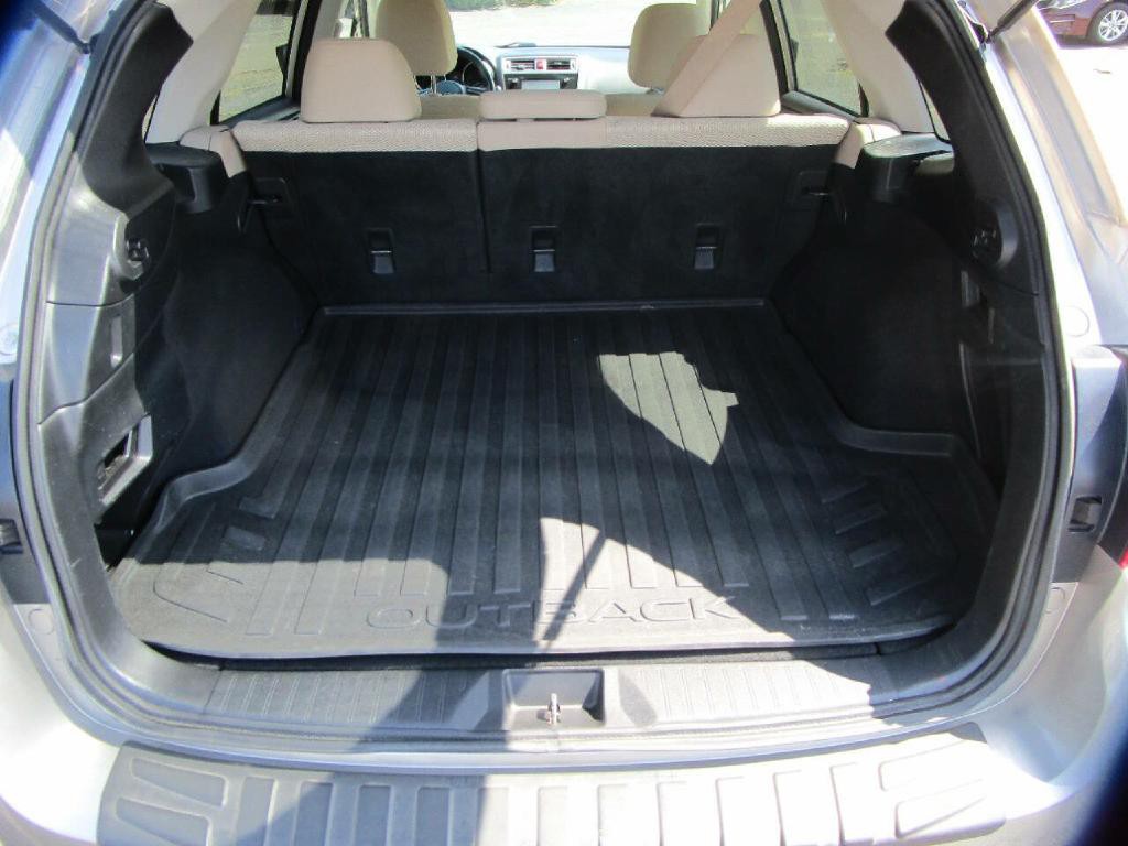 2015 Subaru Outback Image 18