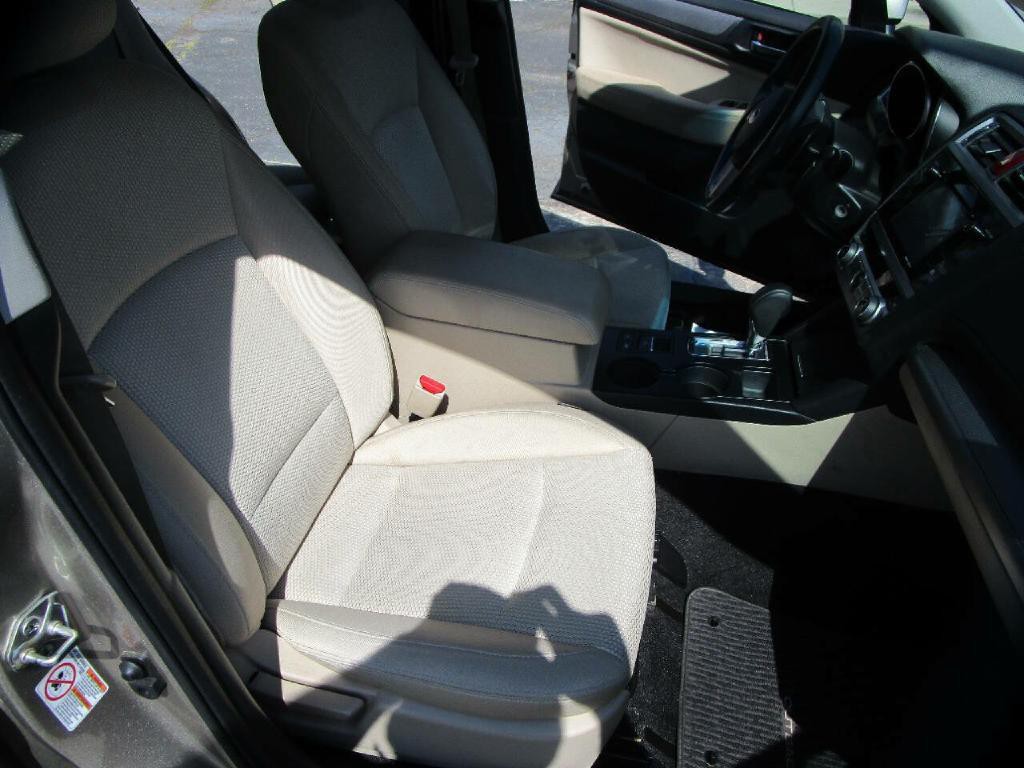 2015 Subaru Outback Image 20