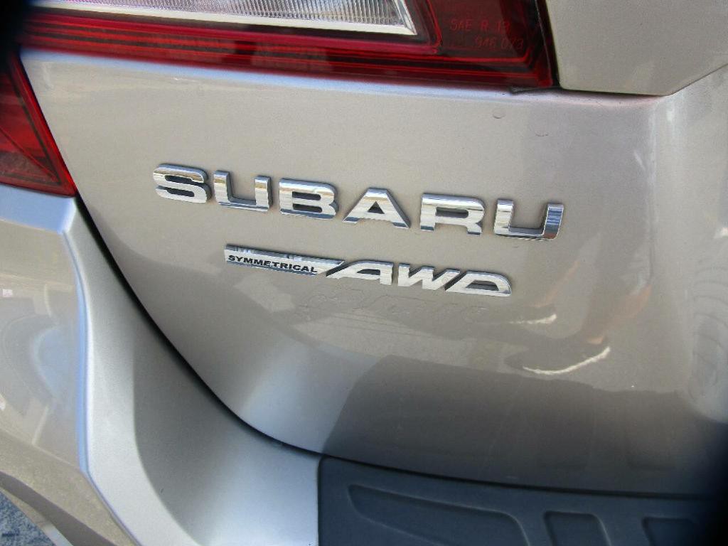 2015 Subaru Outback Image 25