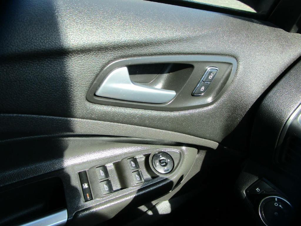 2015 Ford Escape Image 11