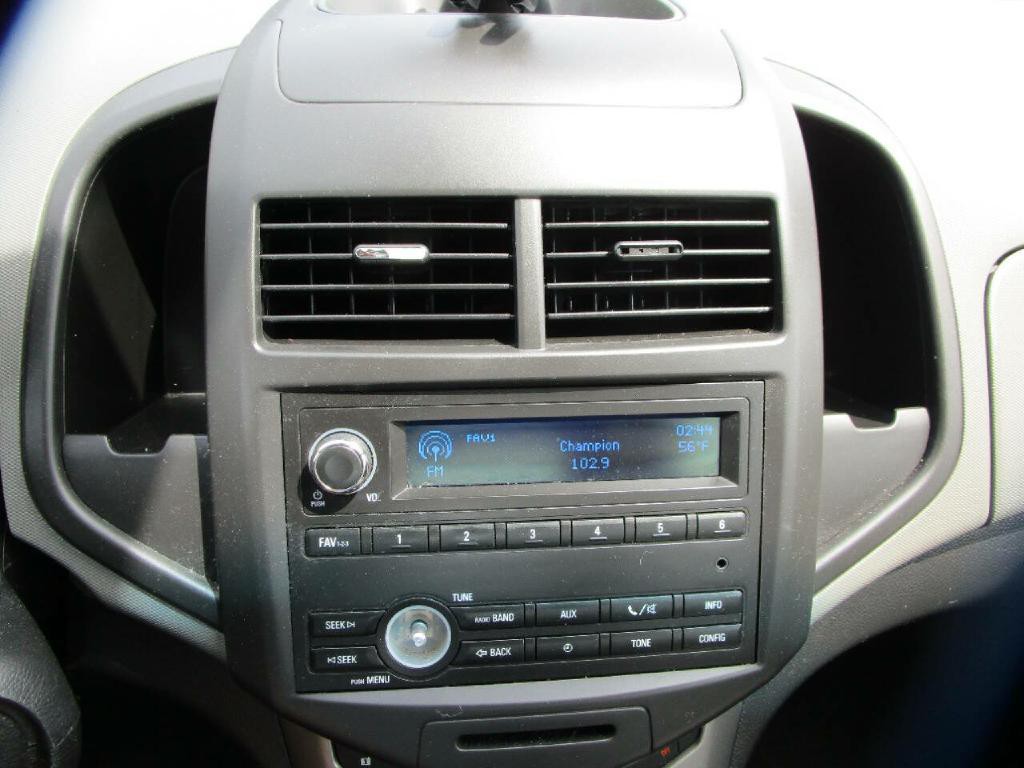 2013 Chevrolet Sonic Image 13
