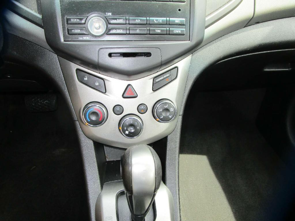 2013 Chevrolet Sonic Image 14
