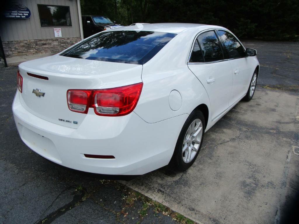 2013 Chevrolet Malibu Image 8