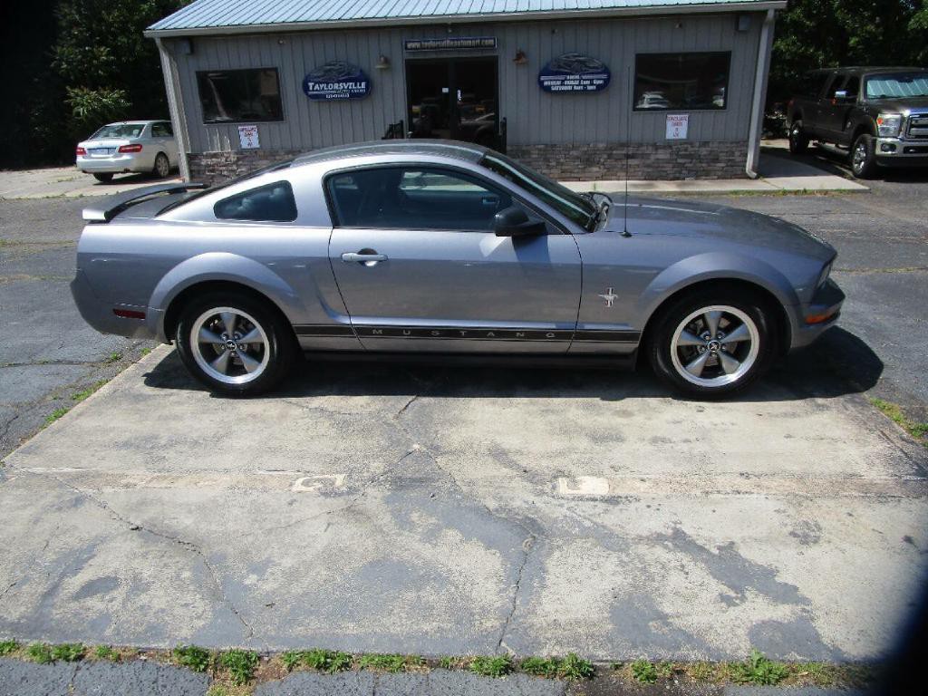 2006 Ford Mustang Image 1