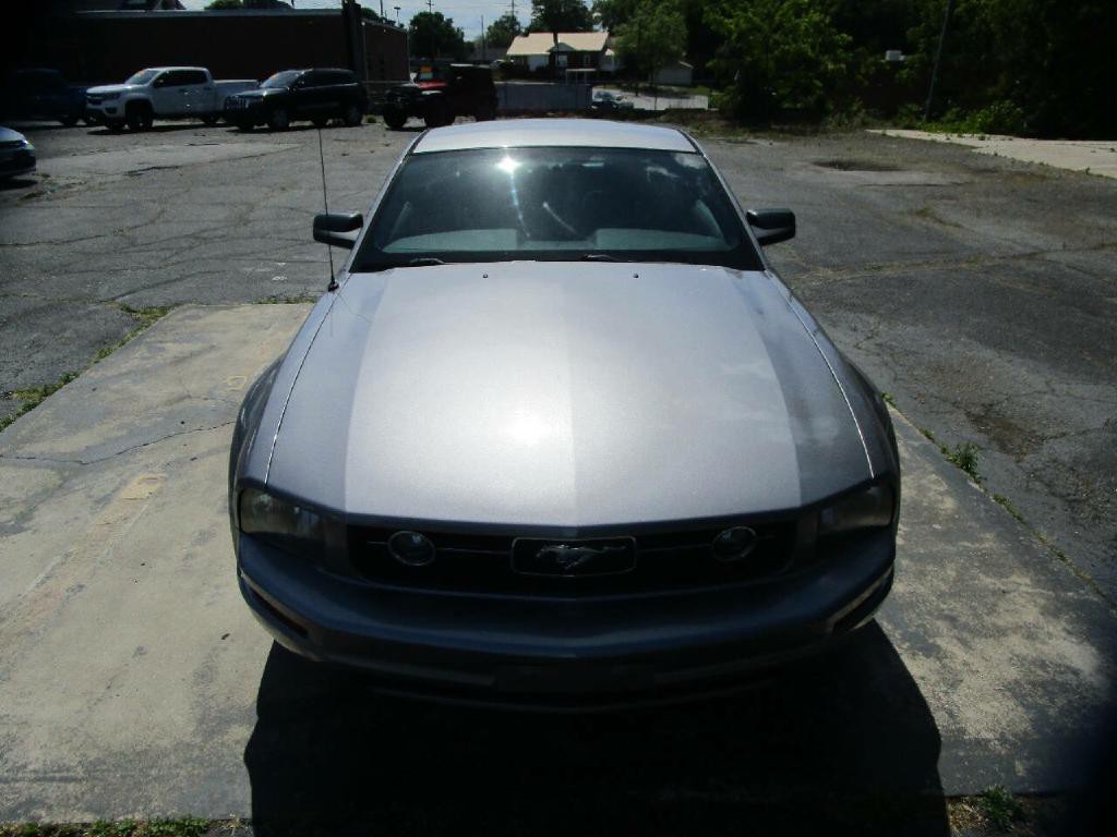 2006 Ford Mustang Image 3