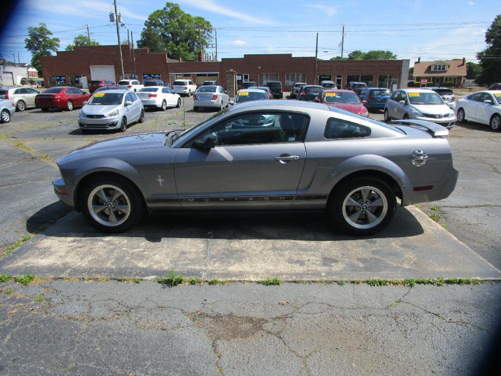 2006 Ford Mustang Image 5