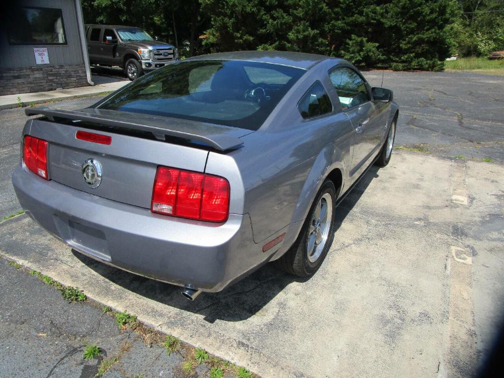 2006 Ford Mustang Image 8