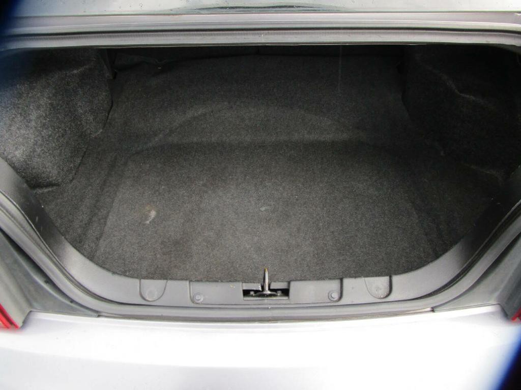 2006 Ford Mustang Image 18