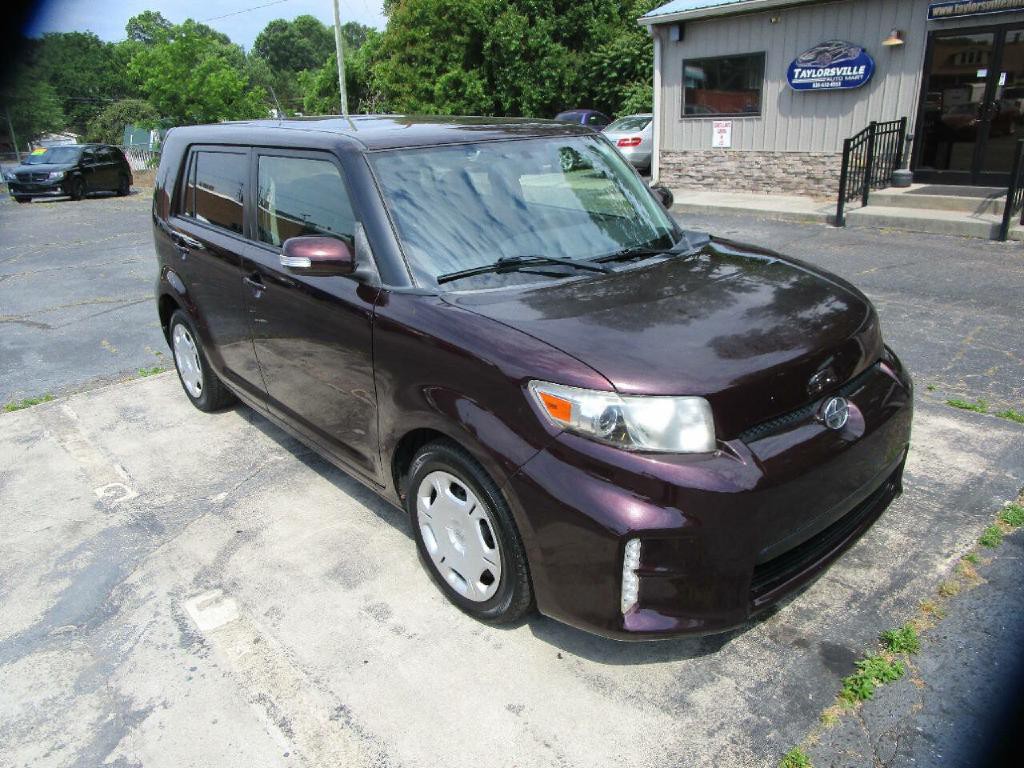 2014 Scion xB Image 2