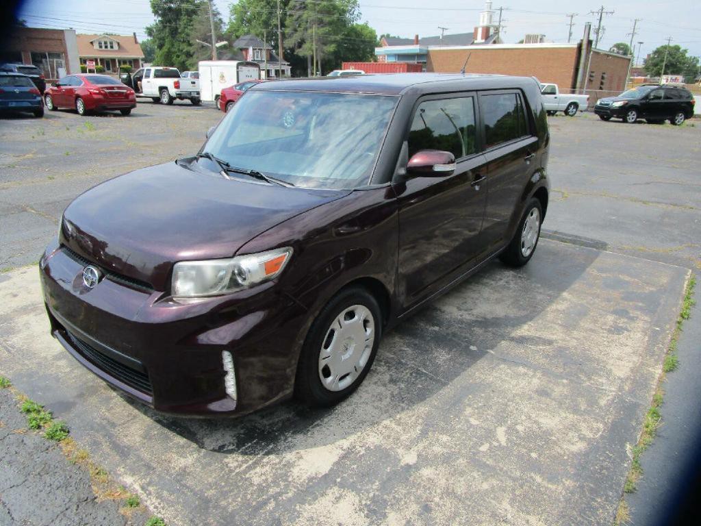 2014 Scion xB Image 4