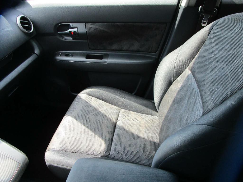 2014 Scion xB Image 15