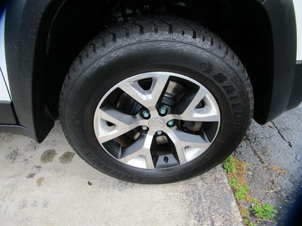 2014 Jeep Cherokee Image 23