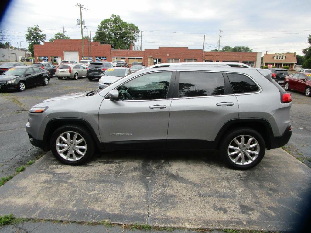 2015 Jeep Cherokee Image 1