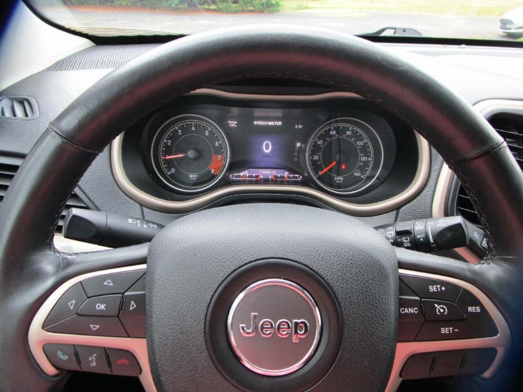 2015 Jeep Cherokee Image 12