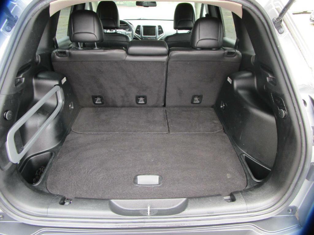 2015 Jeep Cherokee Image 19