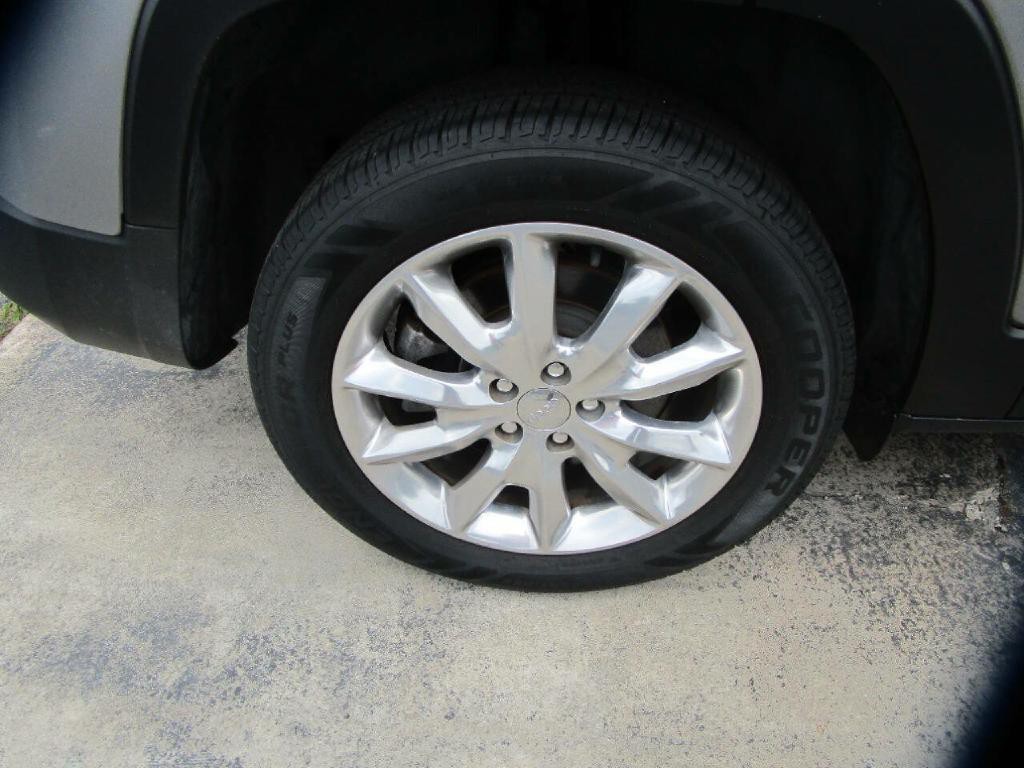 2015 Jeep Cherokee Image 22