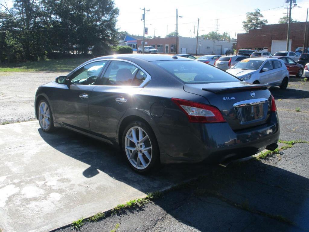 2009 Nissan Maxima Image 4