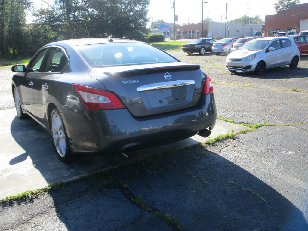 2009 Nissan Maxima Image 8