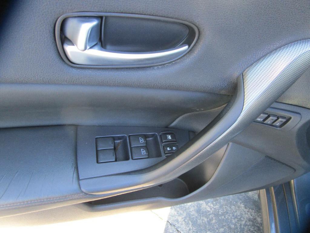 2009 Nissan Maxima Image 12