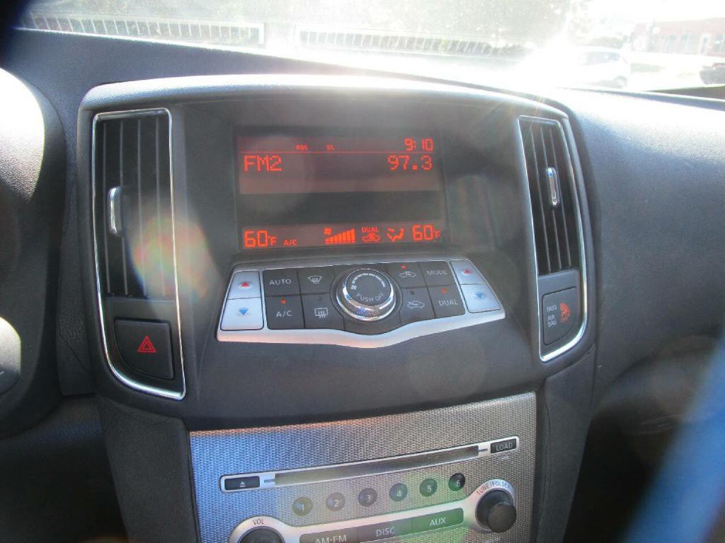 2009 Nissan Maxima Image 15