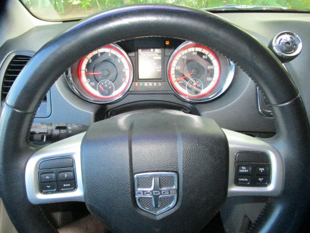 2014 Dodge Grand Caravan Image 11