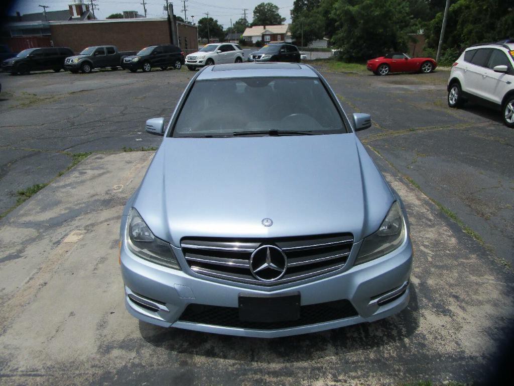 2014 Mercedes-Benz C-Class Image 3