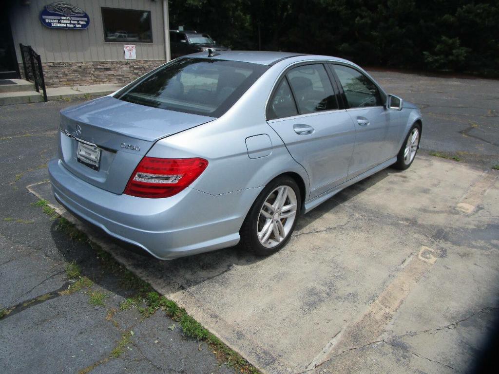 2014 Mercedes-Benz C-Class Image 8