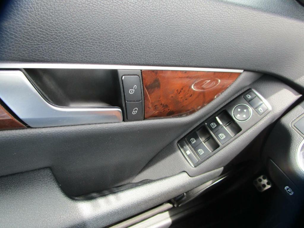 2014 Mercedes-Benz C-Class Image 11