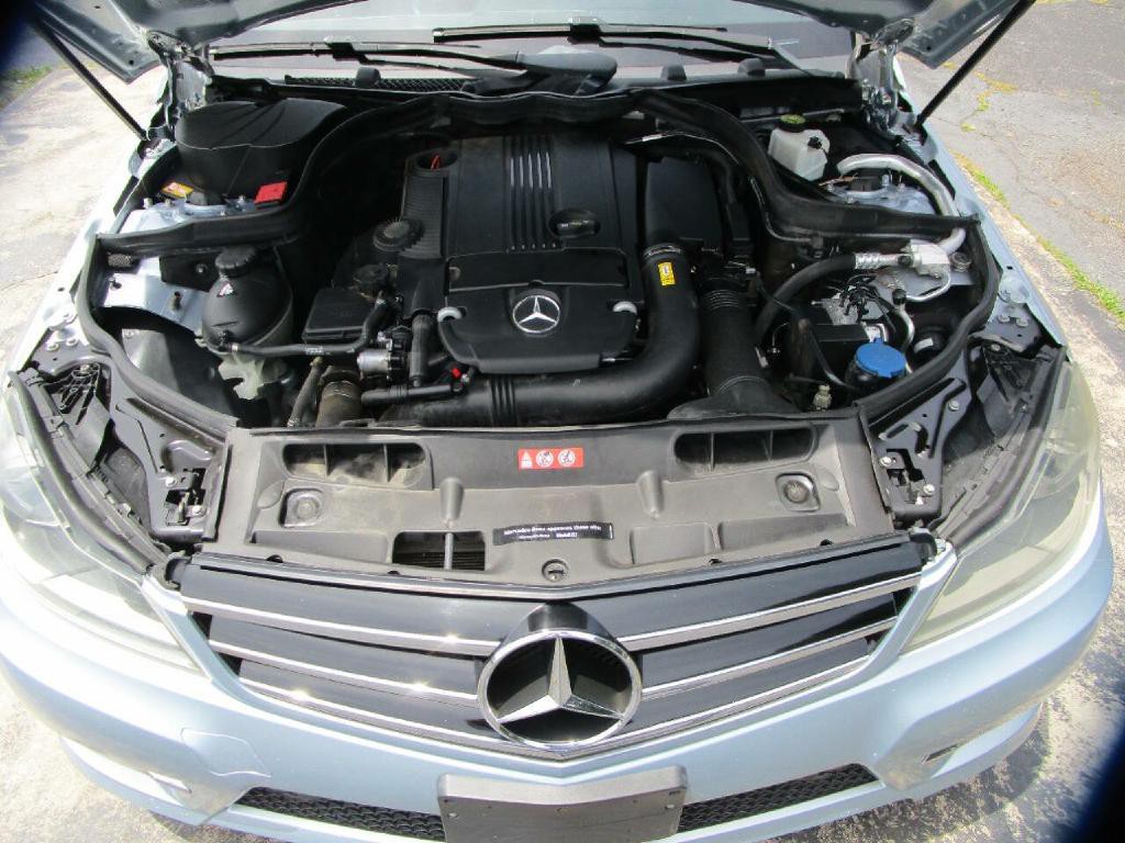 2014 Mercedes-Benz C-Class Image 25