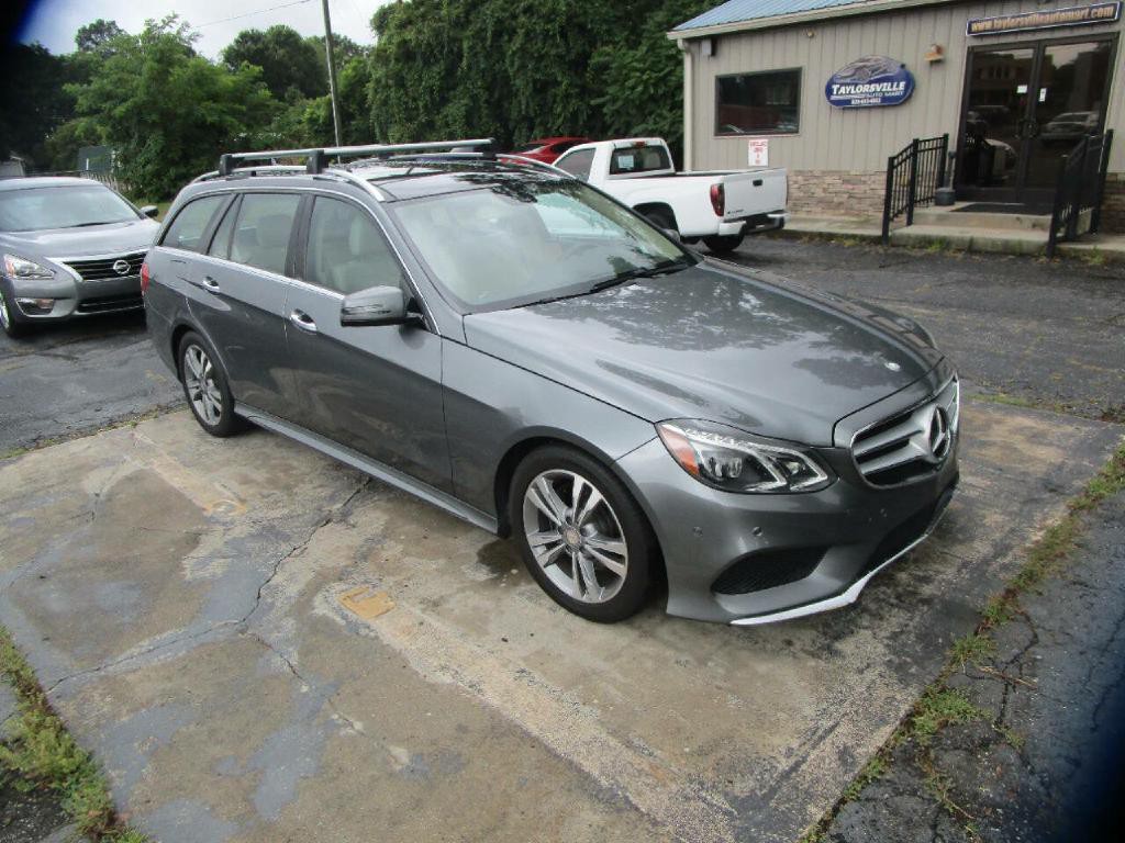2016 Mercedes-Benz E-Class Image 2