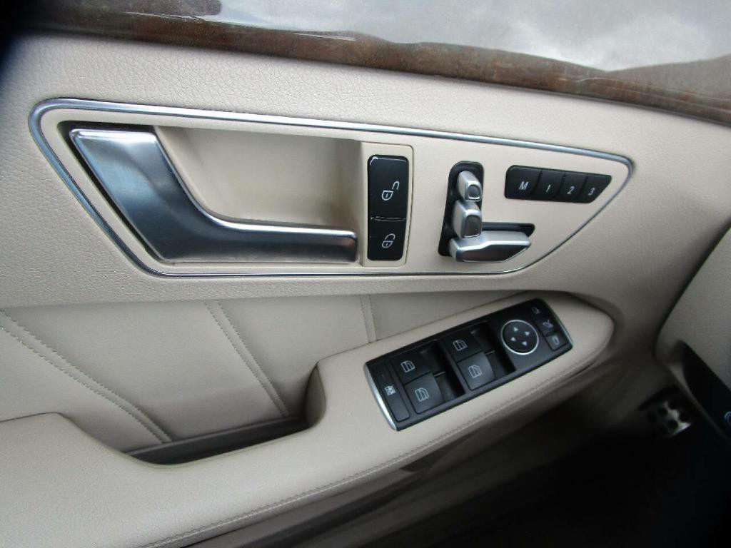 2016 Mercedes-Benz E-Class Image 10