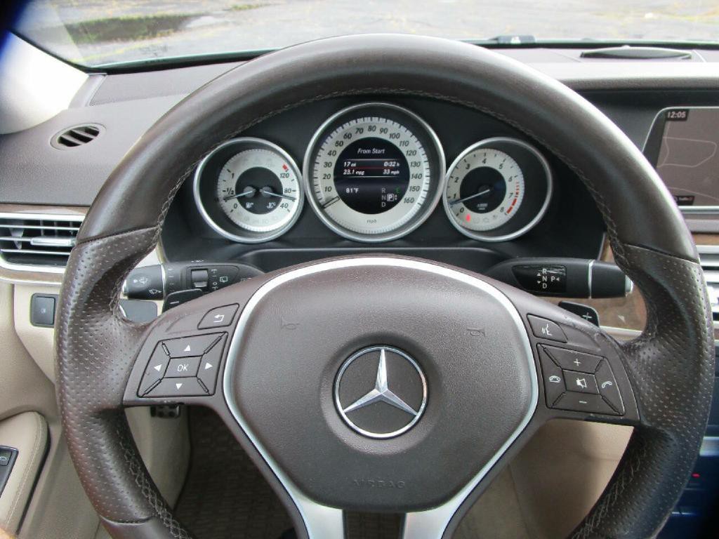 2016 Mercedes-Benz E-Class Image 11