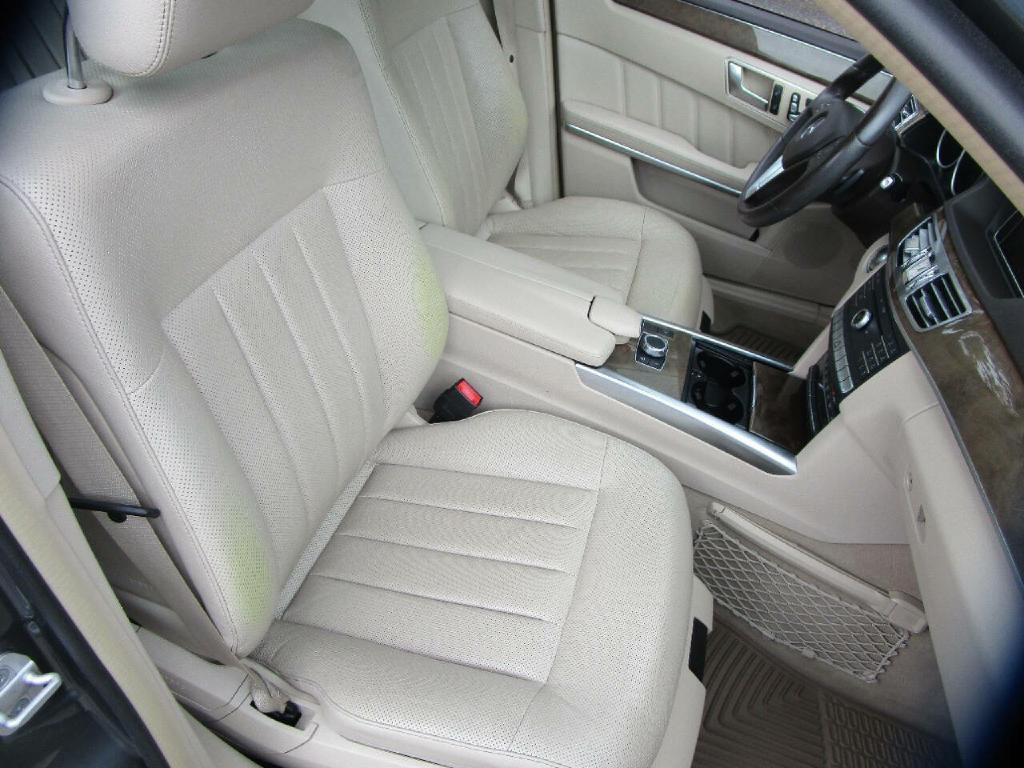 2016 Mercedes-Benz E-Class Image 21