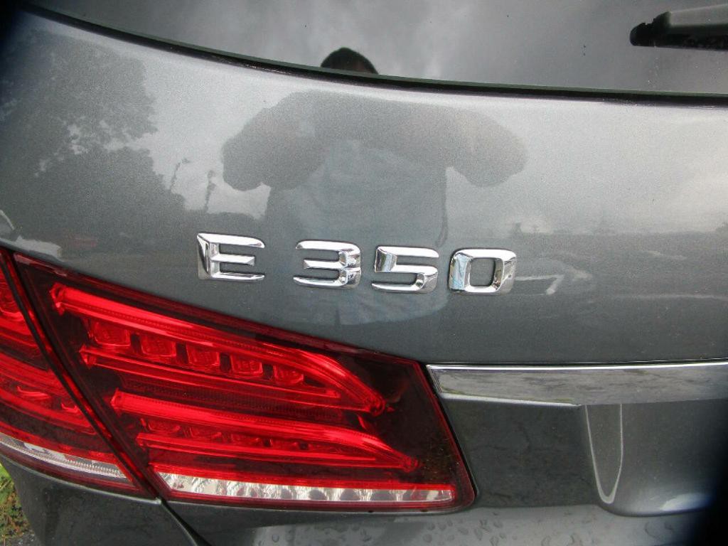 2016 Mercedes-Benz E-Class Image 25