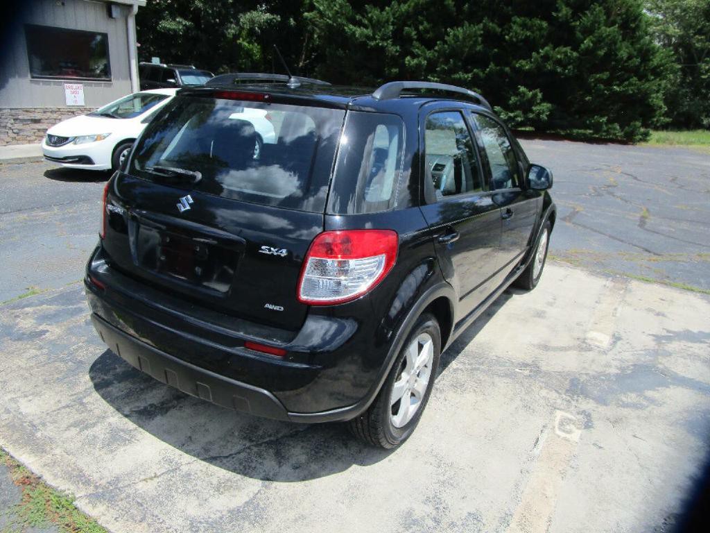 2012 Suzuki SX4 Image 8