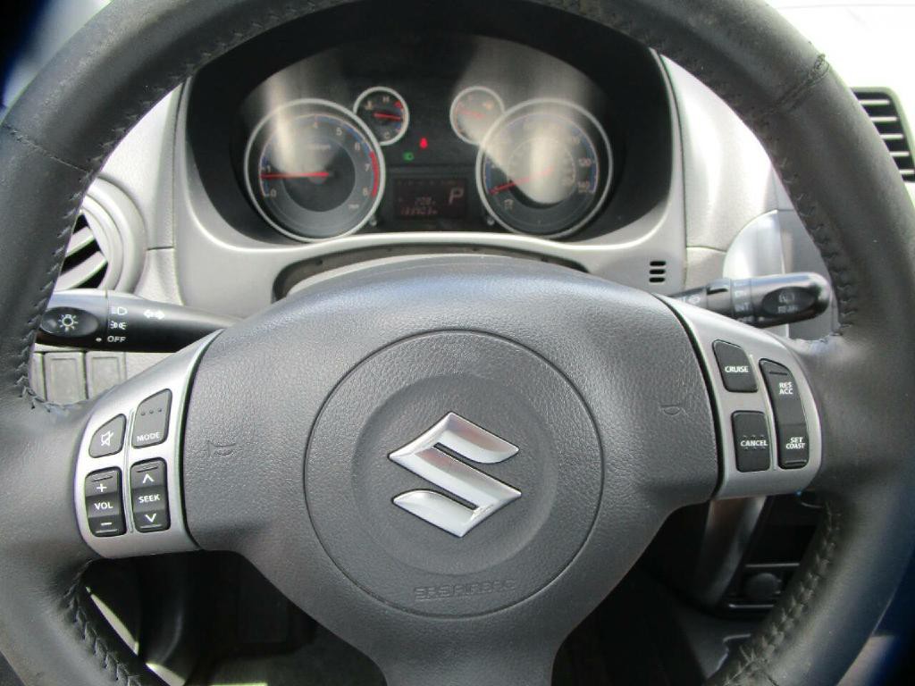 2012 Suzuki SX4 Image 10