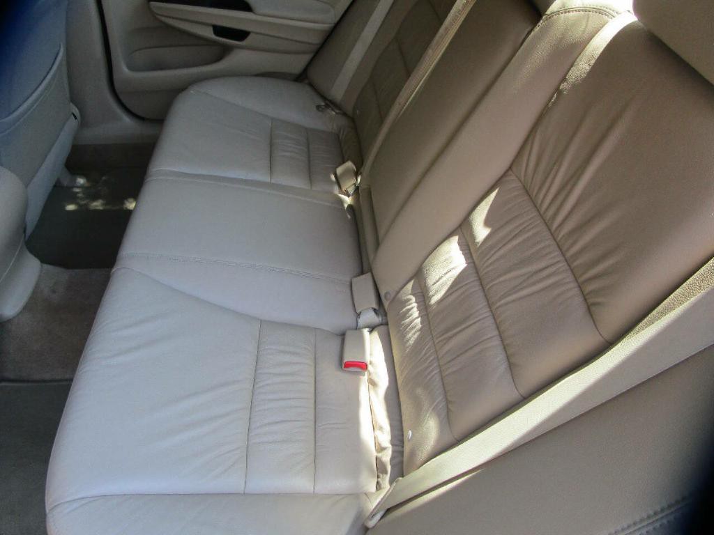 2012 Honda Accord Image 14