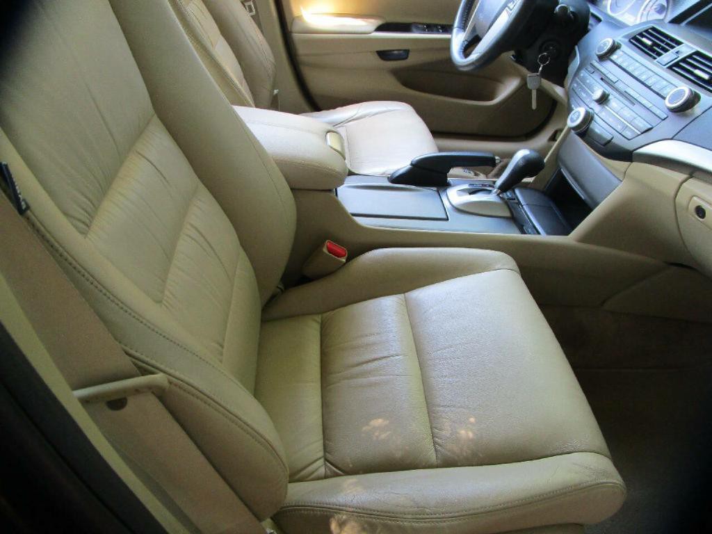 2012 Honda Accord Image 17