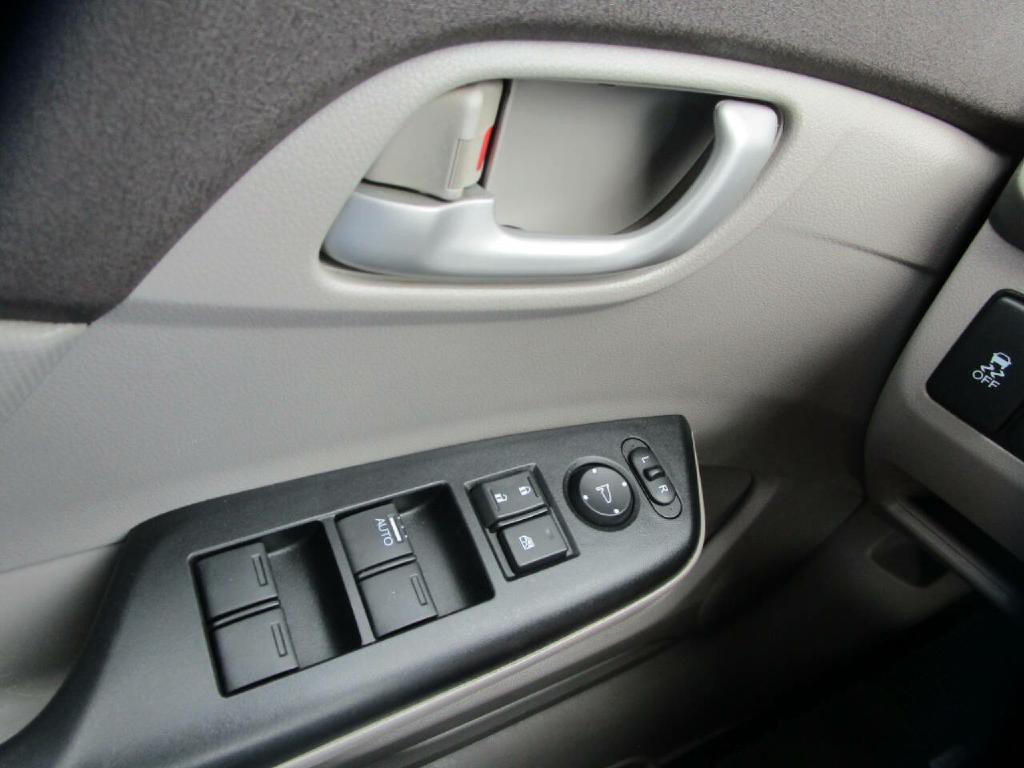 2012 Honda Civic Image 11