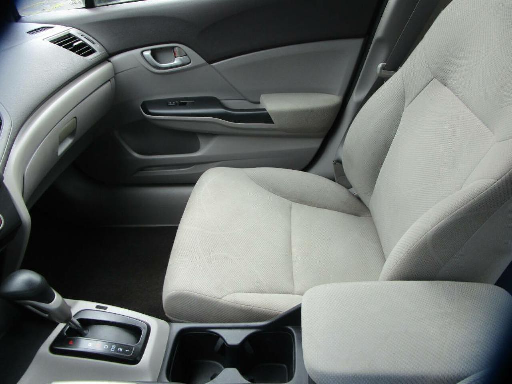 2012 Honda Civic Image 15