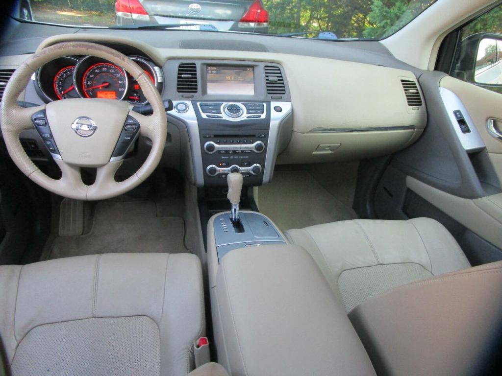 2010 Nissan Murano Image 9