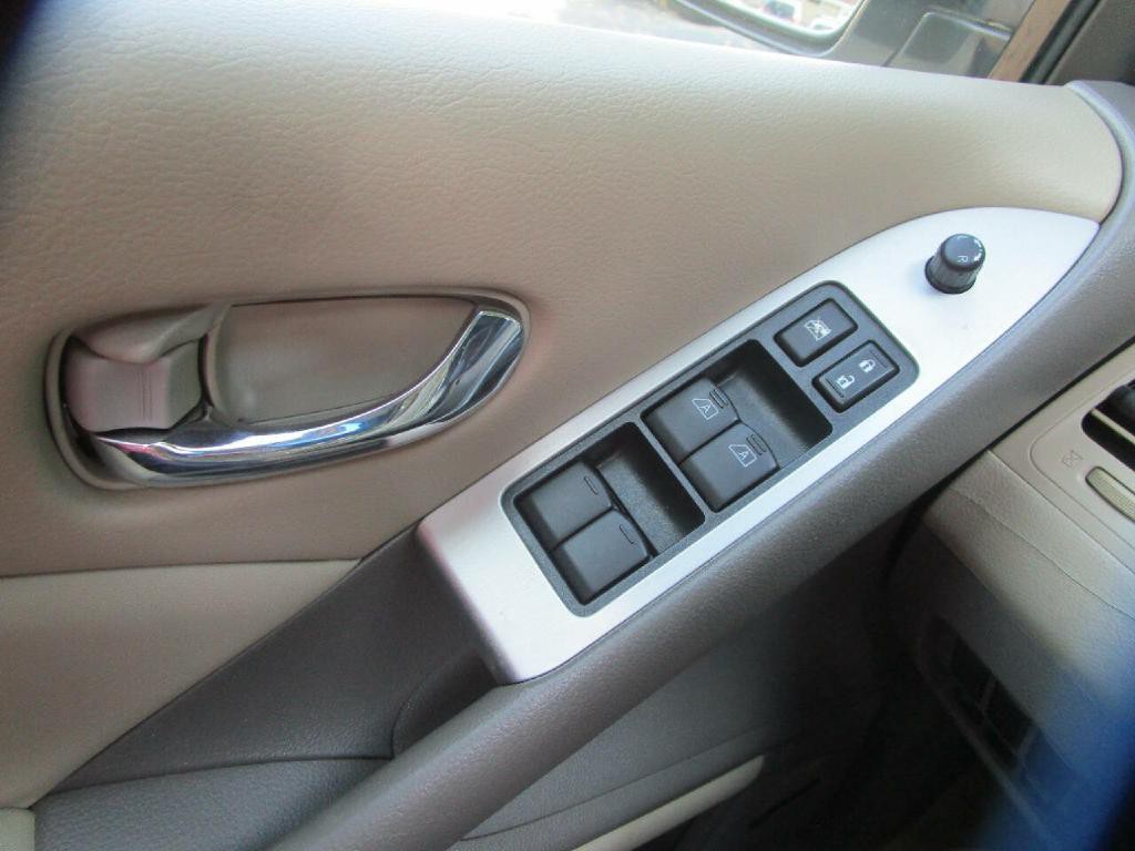 2010 Nissan Murano Image 13