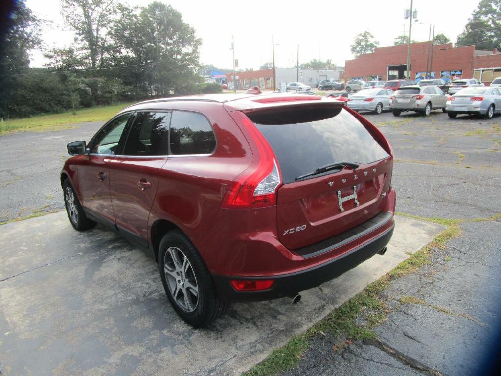 2011 Volvo XC60 Image 6