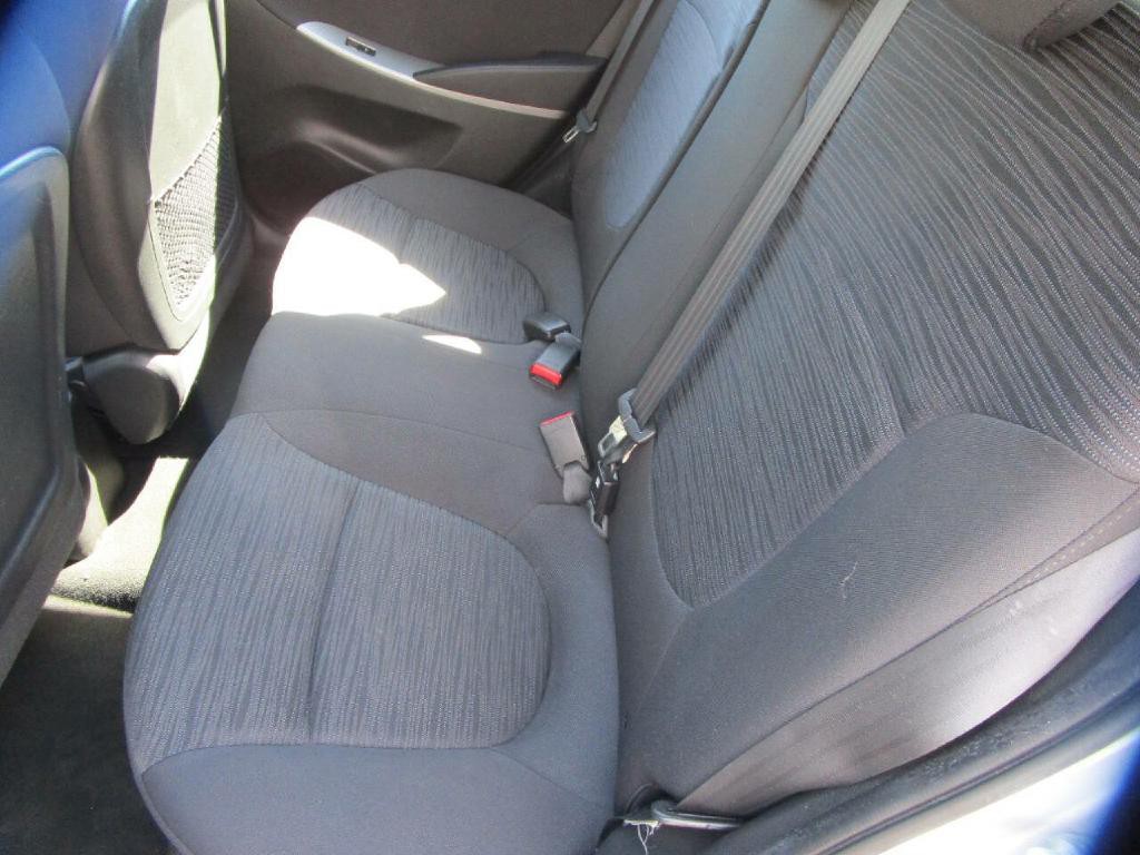 2017 Hyundai Accent Image 17