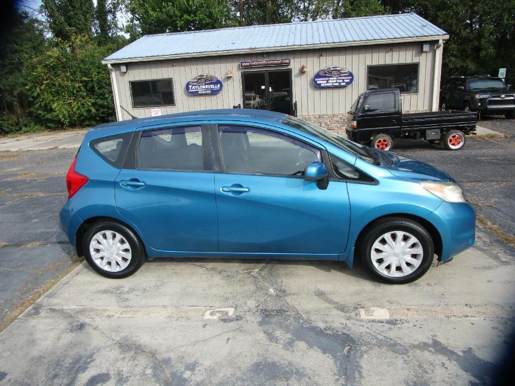 2014 Nissan Versa Image 1