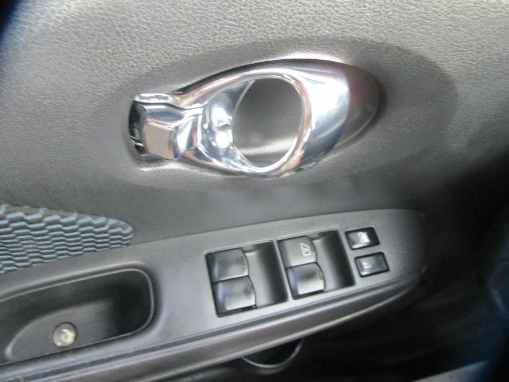 2014 Nissan Versa Image 11